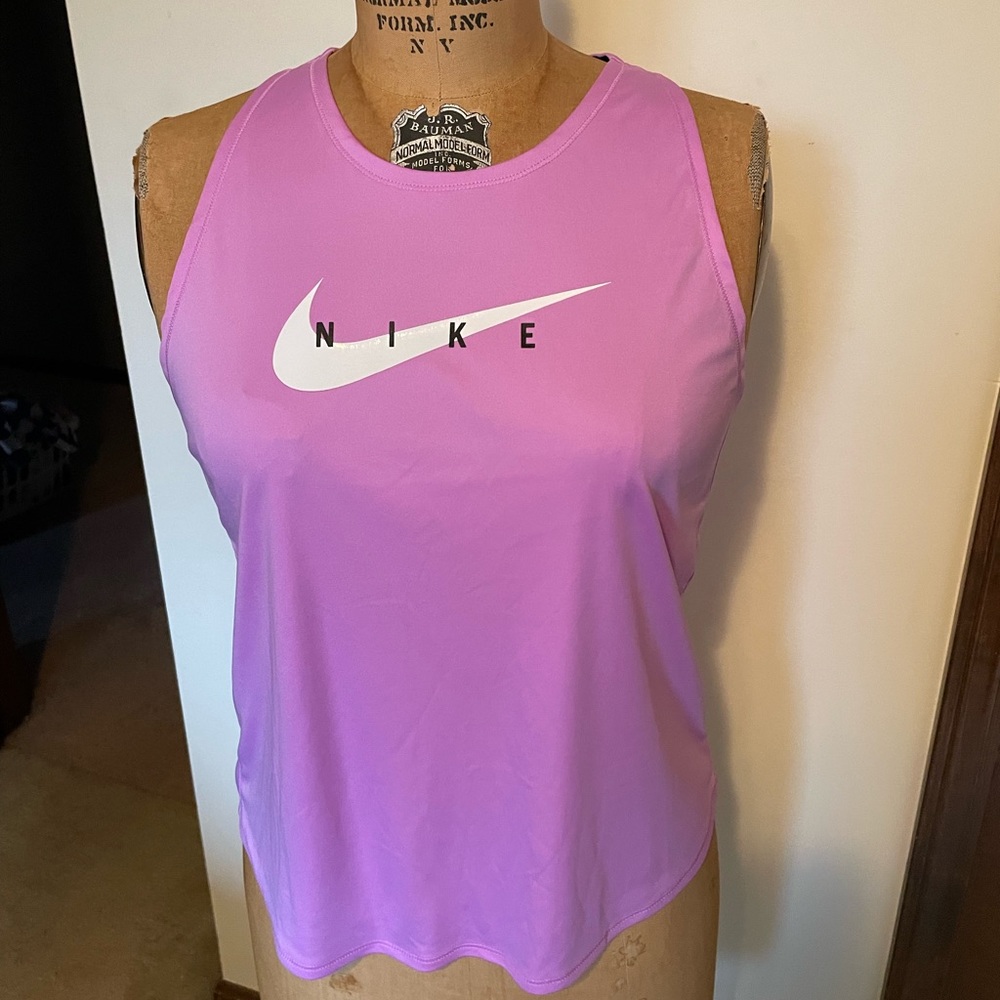 Nike women’s Dri-Fit Training Tank. Size medium. Light purple.